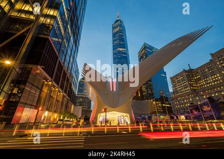 World Trade Center station (PATH) or Oculus with One World Trade Center behind, New York, NY, USA Stock Photo