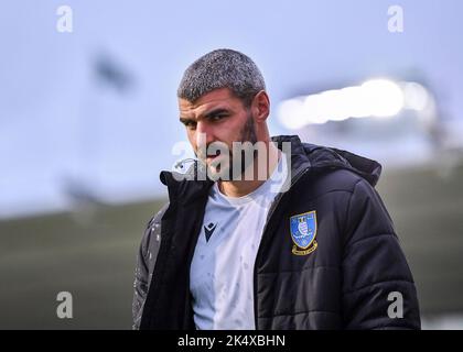 Sheffield Wednesday forward Callum Paterson  (13) arrives  during the Sky Bet League 1 match Plymouth Argyle vs Sheffield Wednesday at Home Park, Plymouth, United Kingdom, 4th October 2022  (Photo by Stanley Kasala/News Images) Stock Photo