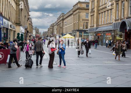 Newcastle-upon-Tyne, England, UK.  Northumberland Street Scene. Stock Photo