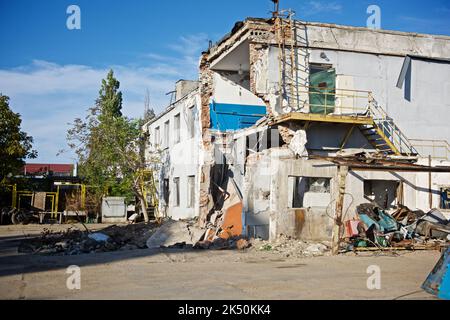 the consequences of Russian rocket attacks on the city of Mykolaiv, Ukraine Stock Photo