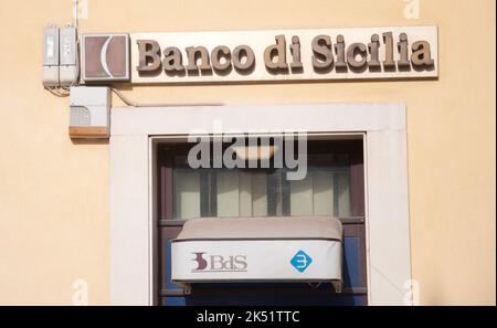 Banco di Sicilia,  Rosolini, Province of Siracusa (Syracuse), Sicily, Italy Stock Photo