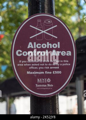 "Alcohol Control Area" warning sign on a lamp post in the Pantiles, Royal Tunbridge Wells, Kent, UK. Stock Photo