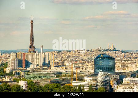 France, Paris, general view of Paris with the Eiffel Tower from the terrace of the Observatory of Meudon Stock Photo