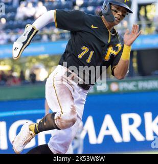 Pittsburgh Pirates second baseman Ji Hwan Bae plays against the Cincinnati  Reds during an opening day baseball game in Cincinnati, Thursday, March 30,  2023. (AP Photo/Jeff Dean Stock Photo - Alamy