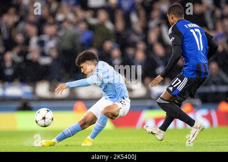Rico Lewis (82) of Manchester City crosses the ball foreward during the UEFA Champions League Group G match between Manchester City and FC Copenhagen at the Etihad Stadium, Manchester on Wednesday 5th October 2022. (Credit: Mike Morese | MI News) Credit: MI News & Sport /Alamy Live News Stock Photo