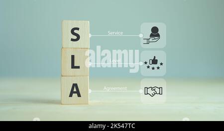 Service performance tracking to reduce the uncertainty the customer in ...