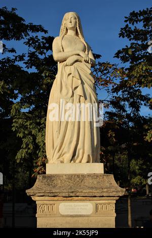 Sainte Genevieve, Patron Saint of Paris - statue sculpted by Michel Mercier. Part of the series 'Queens of France and Famous Women' Stock Photo