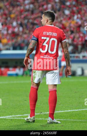 October 05, 2022. Lisbon, Portugal. Benfica's defender from Argentina Nicolas Otamendi (30) in action during the game of the 3rd Round of Group H for the UEFA Champions League, Benfica vs Paris Saint-Germain Credit: Alexandre de Sousa/Alamy Live News Stock Photo