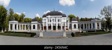 CLUJ-NAPOCA, TRANSYLVANIA, ROMANIA - AUGUST 21, 2018:  The old building of the former Casino on August 21, 2018 in  Cluj-Napoca. Stock Photo