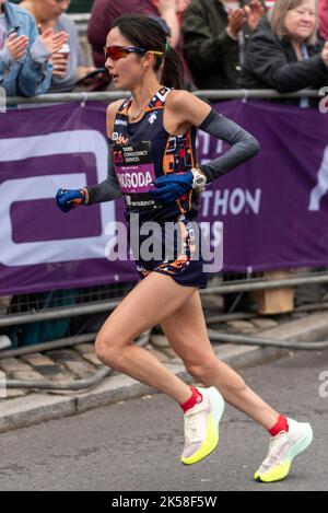 Ai Hosoda racing in the TCS London Marathon 2022 Elite Women race in Tower Hill, City of London, UK. Japanese long distance athlete Stock Photo
