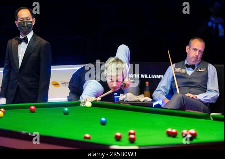 Hong Kong, China. 07th Oct, 2022. Australian player Neil Robertson in action during the third quarter-final match of Hong Kong Masters snooker tournament against Welsh player Mark Williams. Credit: SOPA Images Limited/Alamy Live News Stock Photo