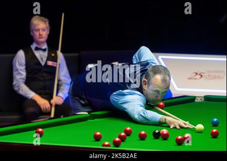Hong Kong, China. 07th Oct, 2022. Mark Williams in action during the third quarter-final match of Hong Kong Masters snooker tournament against Australian player Neil Robertson. (Photo by Miguel Candela/SOPA Images/Sipa USA) Credit: Sipa USA/Alamy Live News Stock Photo