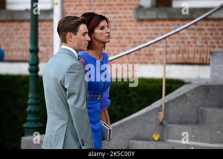 Belgian Remco Evenepoel and Remco's mother Agna Van Eeckhout pictured ahead of the wedding of Belgian cyclist Remco Evenepoel and Oumi Rayane, Friday 07 October 2022 in Dilbeek, Belgium. BELGA PHOTO JASPER JACOBS Stock Photo