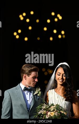 Newly weds Belgian Remco Evenepoel and Oumaima Oumi Rayane pictured after the wedding of Belgian cyclist Remco Evenepoel and Oumi Rayane, Friday 07 October 2022 in Dilbeek, Belgium. BELGA PHOTO JASPER JACOBS Stock Photo