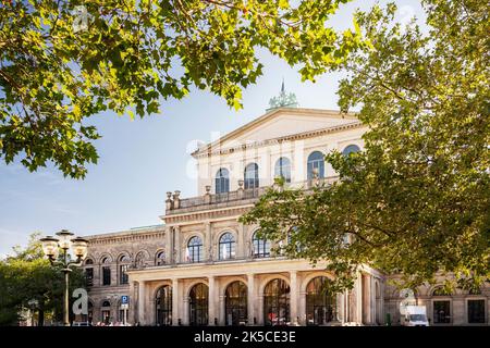 Opera House Hannover surrounded by greenery, Lower Saxony, Germany Stock Photo