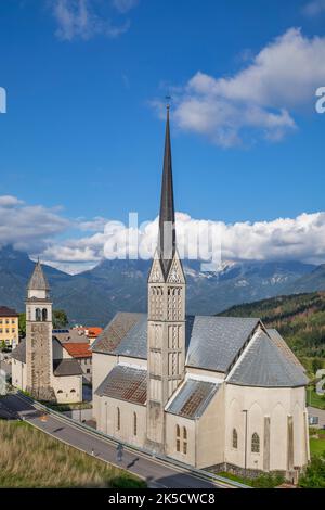 Italy, Veneto, province of Belluno, the village of Frassenè Agordino with two churches, municipality of Voltago Agordino, Dolomites Stock Photo