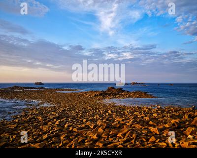 Evening atmosphere at Pointe de Primel, Brittany, France Stock Photo