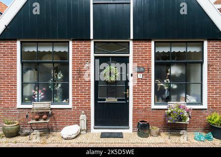 Netherlands, Texel, fishing village Oosterend, Kernplein, residential house Stock Photo