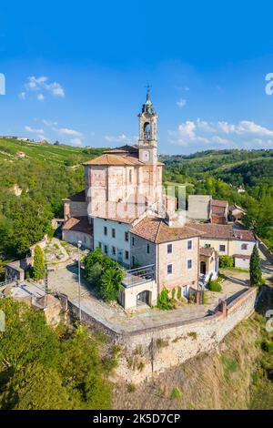 Aerial view of the church and sacred mount of Santuario della Ppassione of Torricella Verzate. Oltrepo Pavese, Province of Pavia, Lombardy, Italy. Stock Photo