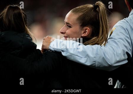 London, UK. 07th Oct, 2022. Ella Toone (18 England) prior to the friendly game between England and USA at Wembley Stadium in London, England. (Liam Asman/SPP) Credit: SPP Sport Press Photo. /Alamy Live News Stock Photo