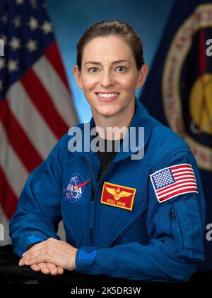 Houston, United States of America. 13 January, 2014. NASA astronaut Nicole Mann, official portrait wearing the NASA blue flight suit at the Johnson Space Center, January 13, 2014 in Houston, Texas. Mann is the first Native American and first woman to command a NASA mission in space.  Credit: Robert Markowitz/NASA/Alamy Live News Stock Photo