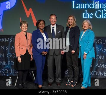 From left to right, Director of NASA’s Glenn Research Center, Dr. Marla Peréz-Davis, Director of NASA’s Johnson Space Center, Vanessa Wyche, NASA Administrator Bill Nelson, Director of NASA’s Kennedy Space Center, Janet Petro, and Director of NASA’s Marshall Space Flight Center, Jody Singer, pose for a photo after the 'DirectHERS' - Launching Through the Glass Ceiling event, Tuesday, June 7, 2022, at the Mary W. Jackson NASA Headquarters Building in Washington. Stock Photo