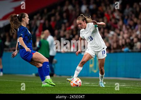 London, UK. 07th Oct, 2022. Ella Toone (18 England) in action during the friendly game between England and USA at Wembley Stadium in London, England. (Liam Asman/SPP) Credit: SPP Sport Press Photo. /Alamy Live News Stock Photo