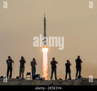 The Soyuz MS-01 spacecraft launches from the Baikonur Cosmodrome with Expedition 48-49 crewmembers Kate Rubins of NASA, Anatoly Ivanishin of Roscosmos and Takuya Onishi of the Japan Aerospace Exploration Agency (JAXA) onboard, 7 July 7 2016, Kazakh time (July 6 EST), Baikonur, Kazakhstan. Rubins, Ivanishin, and Onishi spent approximately four months on the orbital complex, returning to Earth in October 2016.  A unique, digitally optimised version of a NASA image by senior NASA photographer Bill Ingalls / credit: NASA Stock Photo