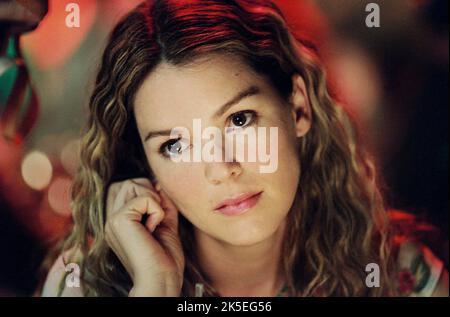 JACINDA BARRETT, LADDER 49, 2004 Stock Photo