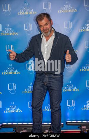 Clovis Cornillac sur le tapis rouge du Festival Cinéroman à Nice. Stock Photo