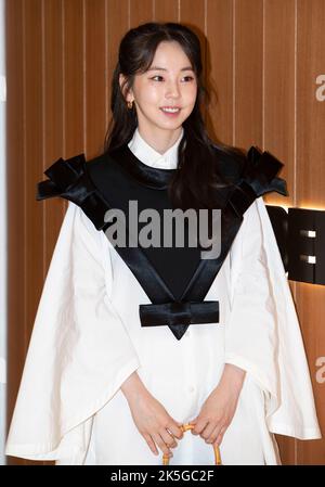 Seoul, South Korea. 7th Oct, 2022. South Korean actress Ahn So-hee, attends a photo call for the Jil Sander Photocall Event in Seoul, South Korea on October 7, 2022. (Photo by: Lee Young-ho/Sipa USA) Credit: Sipa USA/Alamy Live News Stock Photo