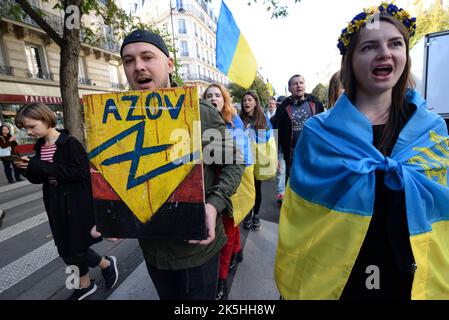 The mobilization in support of the Ukrainian people, does not mobilize as much in Paris despite the goodwill of the organizer JP Pasternak Stock Photo