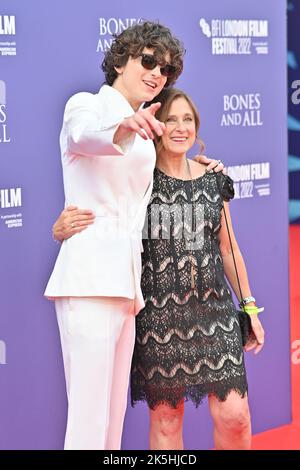 London, UK. 8th Oct 2022. Timothée Chalamet  and mum arrive at the Bones and All - World Premiere of the BFI London Film Festival’s 2022 on 8th October 2022 at the South Bank, Royal Festival Hall, London, UK. Credit: See Li/Picture Capital/Alamy Live News Stock Photo