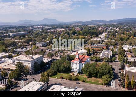 The Benton county courthouse in downtown Corvallis, Oregon Stock Photo