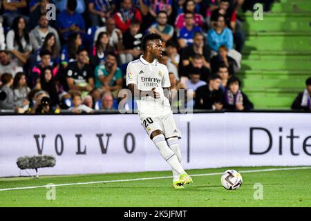 GETAFE, SPAIN - OCTOBER 8: Vinicius of Real Madrid CF during the match between Getafe CF and Real Madrid CF of La Liga Santander on October 8, 2022 at Coliseum Alfonso Pérez in Getafe, Spain. (Photo by Samuel Carreño/ PX Images) Stock Photo