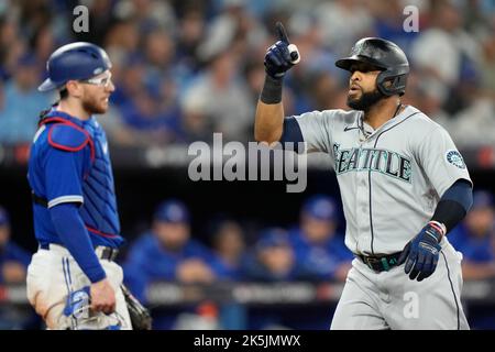 Seattle Mariners' Carlos Santana (41) bats against the Detroit