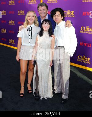 Hollywood, USA. 08th Oct, 2022. Holly J Barret, John Michael Higgins, Abi Monterey, Myles Vincent Perez arrives at The Special Screening of Netflix The Curse of Bridge Hollow held at The Tudum Theater in Hollywood, CA on Saturday, October 8, 2022 . (Photo By Juan Pablo Rico/Sipa USA) Credit: Sipa USA/Alamy Live News Stock Photo
