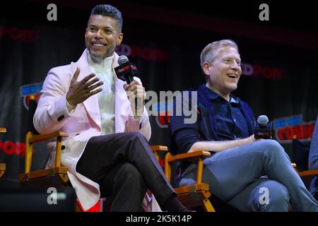 Wilson Cruz and Anthony Rapp attend the 'Star Trek Universe' panel at New York Comic Con on October 8, 2022 in New York. Stock Photo