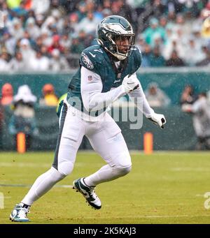 Philadelphia Eagles' Haason Reddick walks to the field during NFL