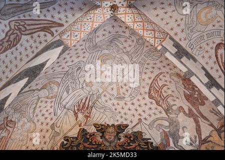 Angels playing on the djungement day, gothic wall-paintings in the vaults of Kirke Hyllinge church, Denmark, October 4, 2022 Stock Photo