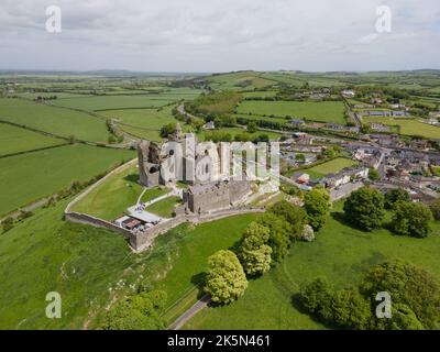 Cashel, Ireland, 21 05 2022: Rock of Cashel, also called St. Patrick's Rock is an ancient site of the Kings of Munster. Areal View. Stock Photo