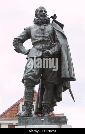 Statue of Jan Pieterszoon Coen who was an officer of the Dutch East