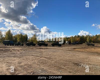 Gaiziunai, Germany. 09th Oct, 2022. Military vehicles of the "Boxer ...