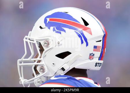 Orchard Park, New York. Highmark Stadium. 9th Oct, 2022. Von Miller #40  during the Pittsburgh Steelers vs Buffalo Bills game in Orchard Park, New  York at Highmark Stadium. Jason Pohuski/CSM/Alamy Live News