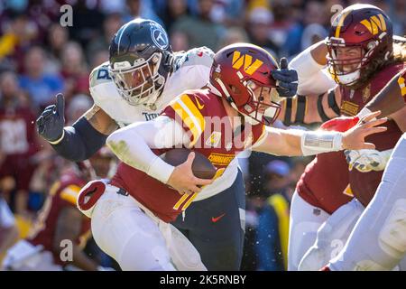 Tennessee Titans defensive tackle Sam Okuayinonu (59) runs during