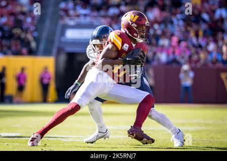 Tennessee Titans wide receiver Terry Godwin takes part in drills