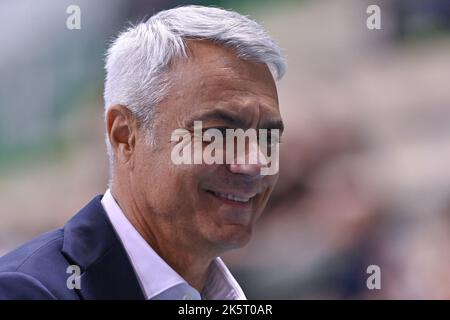 PalaEstra, Siena, Italy, October 09, 2022, Andrea Anastasi (Head Coach of Sir Safety Susa Perugia)  during  Emma Villas Aubay Siena vs Sir Safety Susa Stock Photo