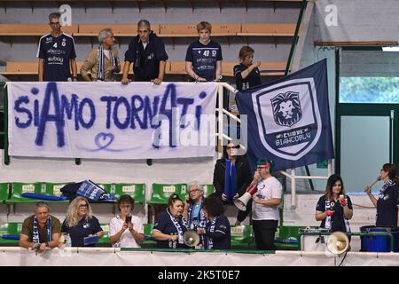 PalaEstra, Siena, Italy, October 09, 2022, Fans of Emma Villas Aubay Siena  during  Emma Villas Aubay Siena vs Sir Safety Susa Perugia - Volleyball It Stock Photo