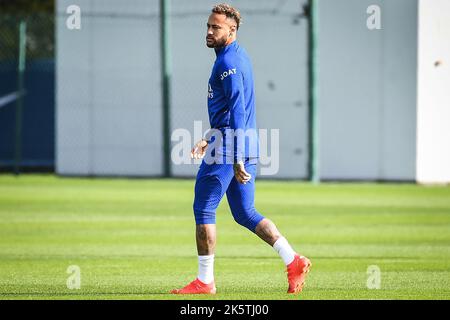 Saint Germain En Laye, France. 10th Oct, 2022. NEYMAR JR of PSG during the training of the Paris Saint-Germain team on October 10, 2022 at Camp des Loges in Saint-Germain-en-Laye near Paris, France - Photo Matthieu Mirville/DPPI Credit: DPPI Media/Alamy Live News Stock Photo