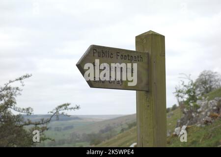 Wooden Signpost for Hubberholme and Cray near Yockenthwaite in Langstrothdale, Yorkshire Dales National Park, Yorkshire, England, UK. Stock Photo